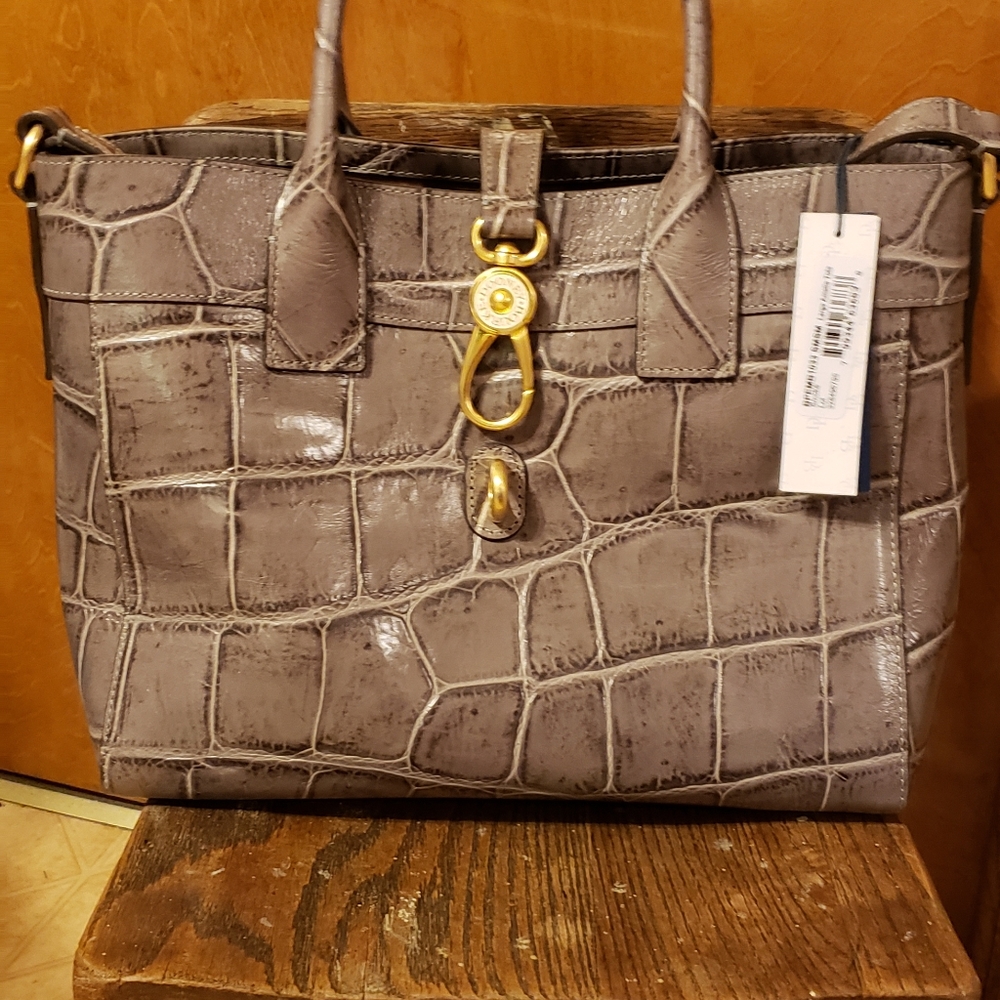 dooney n bourke purse